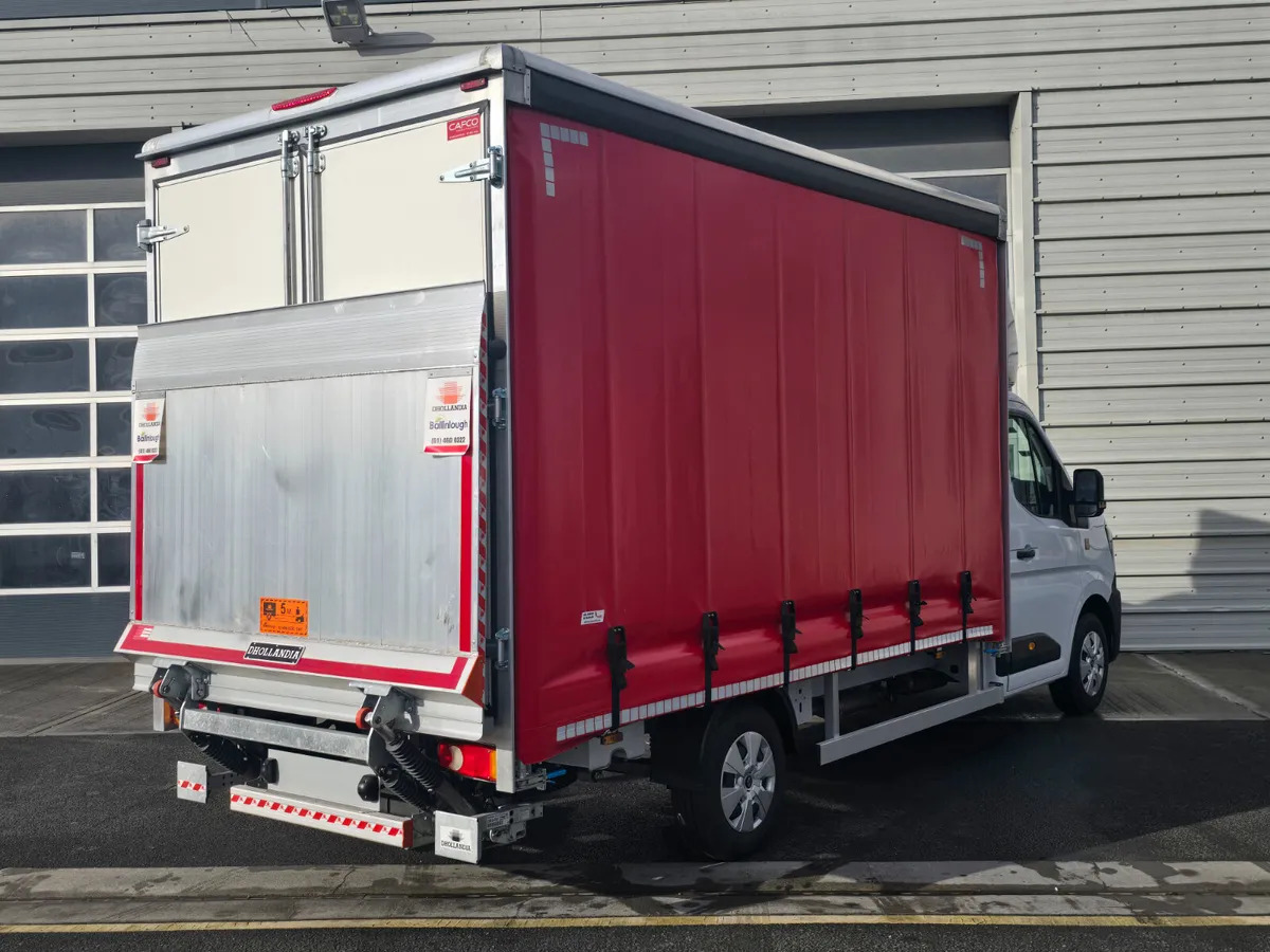 NEW Renault Master Red Edition Curtain Side - Dostavno vozilo sa ceradom: slika 3 NEW Renault Master Red Edition Curtain Side - Dostavno vozilo sa ceradom: slika 3