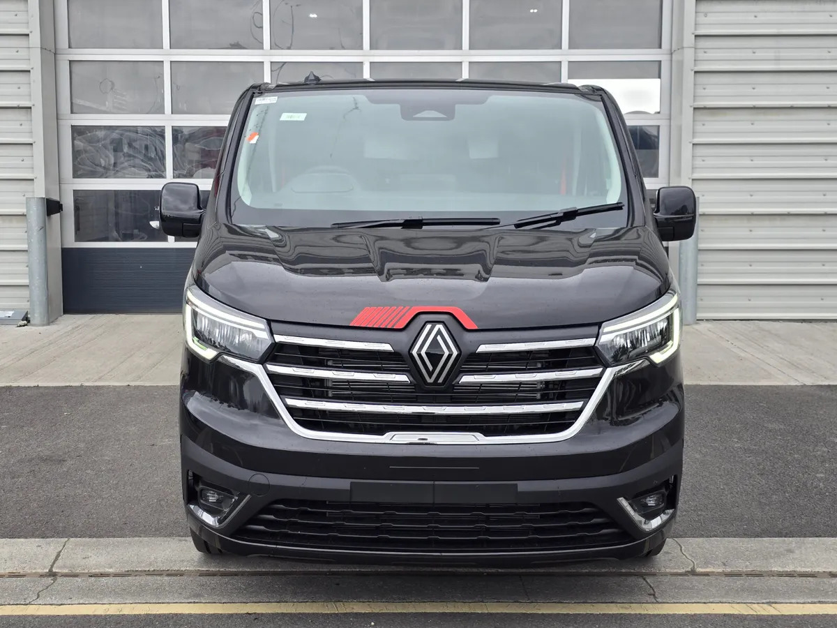 NEW Renault Trafic Exclusive 170BHP/150BHP Manual Black - Furgon: slika 3 NEW Renault Trafic Exclusive 170BHP/150BHP Manual Black - Furgon: slika 3