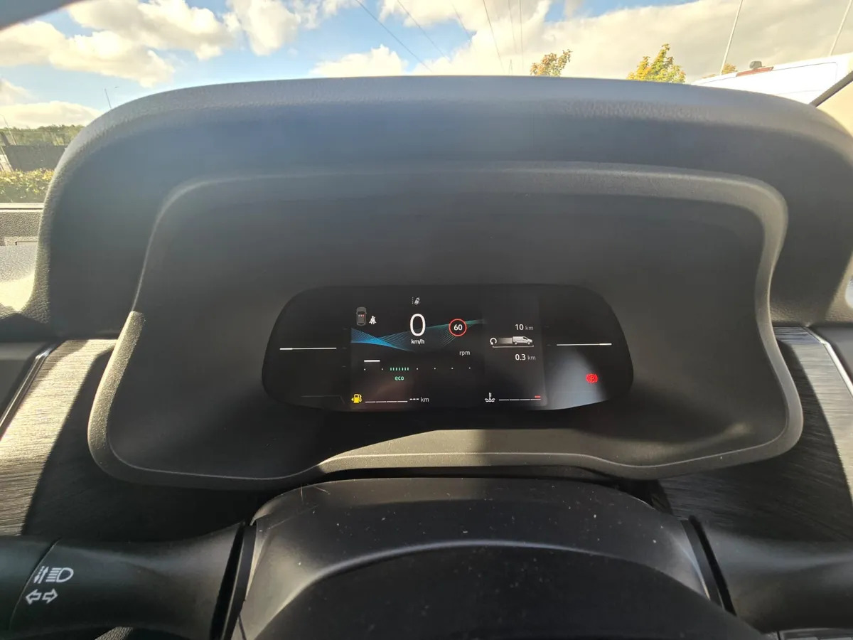Novu Furgon NEW Renault Trafic Exclusive 170BHP/150BHP Manual Black: slika 12