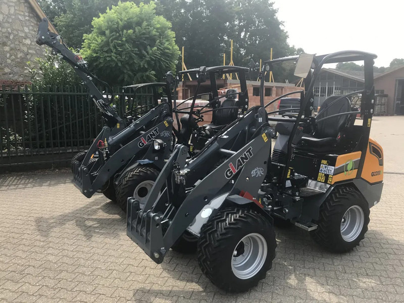 Giant Giant G1200 tele / G2300 HD / G2200 E - Zglobni utovarivač: slika 1 Giant Giant G1200 tele / G2300 HD / G2200 E - Zglobni utovarivač: slika 1