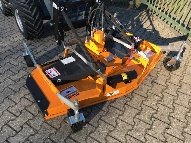 Giant cirkelmaaier - Kosačica: slika 2 Giant cirkelmaaier - Kosačica: slika 2