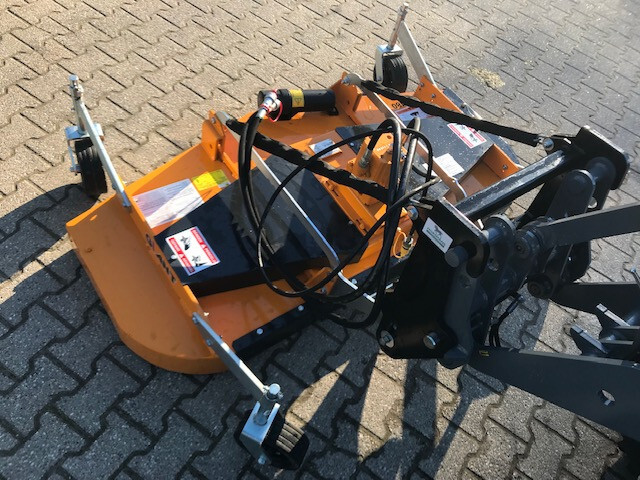 Giant cirkelmaaier - Kosačica: slika 3 Giant cirkelmaaier - Kosačica: slika 3