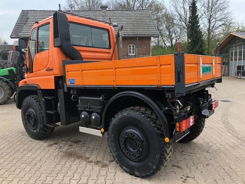 Mercedes-Benz Unimog U400 - Kamion sa tovarnim sandukom, Korisno/ Posebno vozilo: slika 2 Mercedes-Benz Unimog U400 - Kamion sa tovarnim sandukom, Korisno/ Posebno vozilo: slika 2