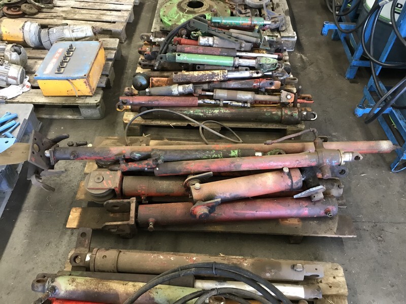 Grote partij hydraulische cilinders - Hidraulični cilindar za Poljoprivredna mašina: slika 4 Grote partij hydraulische cilinders - Hidraulični cilindar za Poljoprivredna mašina: slika 4