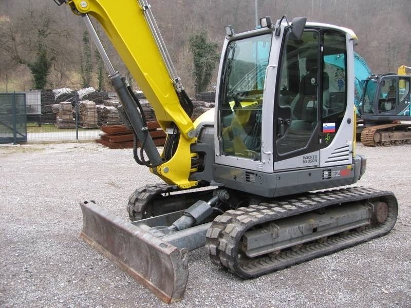 Wacker Neuson EZ 80 POWERTILLT + grajfer - Mini bager: slika 2 Wacker Neuson EZ 80 POWERTILLT + grajfer - Mini bager: slika 2