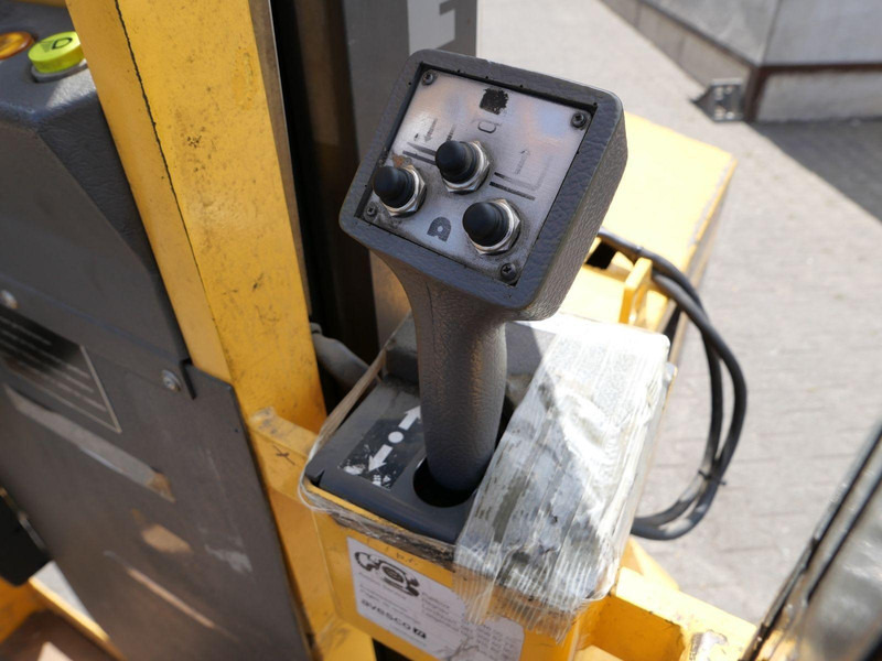 Električni viljuškar Atlet APC 100	Elektromos targonca: slika 17