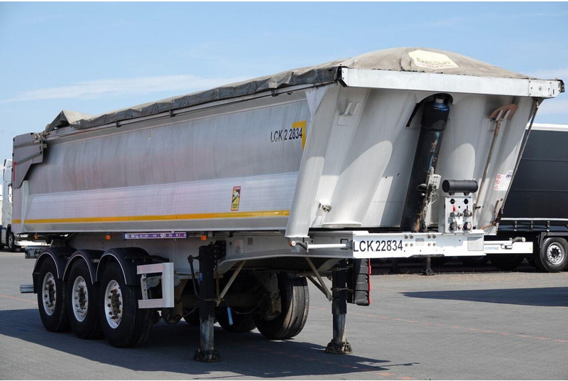 Benalu WYWROTKA 27 m3 / ALUMINIOWA / HYDRAULICZNA KLAPA / 2 OSIE PODNOS - Poluprikolica istovarivača: slika 5 Benalu WYWROTKA 27 m3 / ALUMINIOWA / HYDRAULICZNA KLAPA / 2 OSIE PODNOS - Poluprikolica istovarivača: slika 5