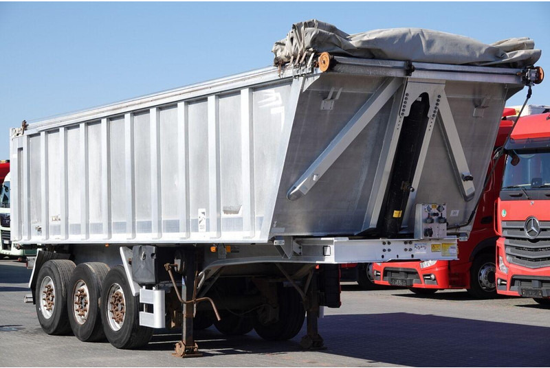 Benalu WYWROTKA ALUMINIOWA 28 M3 / OŚ PODNOSZONA / WAGA 5100 KG - Poluprikolica istovarivača: slika 1 Benalu WYWROTKA ALUMINIOWA 28 M3 / OŚ PODNOSZONA / WAGA 5100 KG - Poluprikolica istovarivača: slika 1