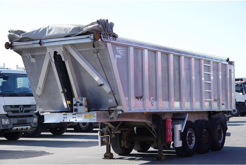 Benalu WYWROTKA ALUMINIOWA 28 M3 / OŚ PODNOSZONA / WAGA 5100 KG - Poluprikolica istovarivača: slika 2 Benalu WYWROTKA ALUMINIOWA 28 M3 / OŚ PODNOSZONA / WAGA 5100 KG - Poluprikolica istovarivača: slika 2