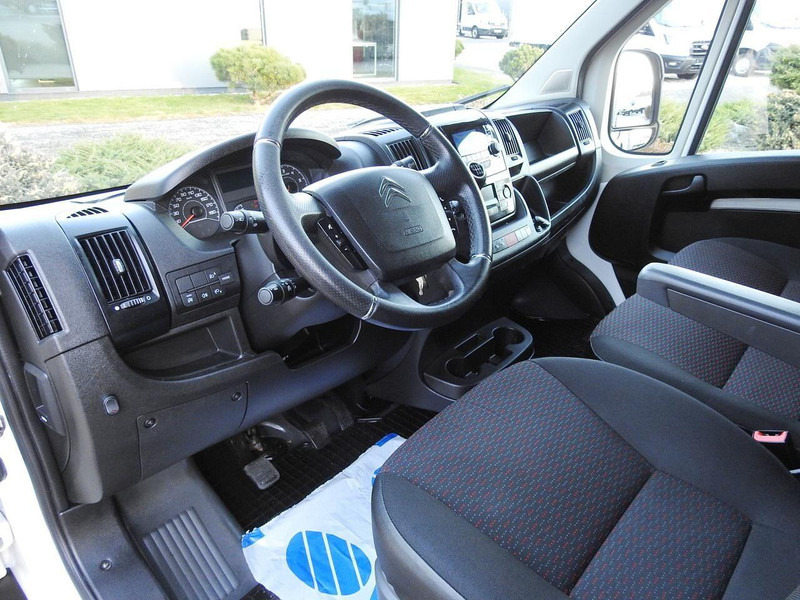 Citroën JUMPER PLANDEKA 10 PALET TEMPOMAT KLIMATYZACJA LEDY PNEUMATYKA 1 - Dostavno vozilo sa ceradom: slika 2 Citroën JUMPER PLANDEKA 10 PALET TEMPOMAT KLIMATYZACJA LEDY PNEUMATYKA 1 - Dostavno vozilo sa ceradom: slika 2