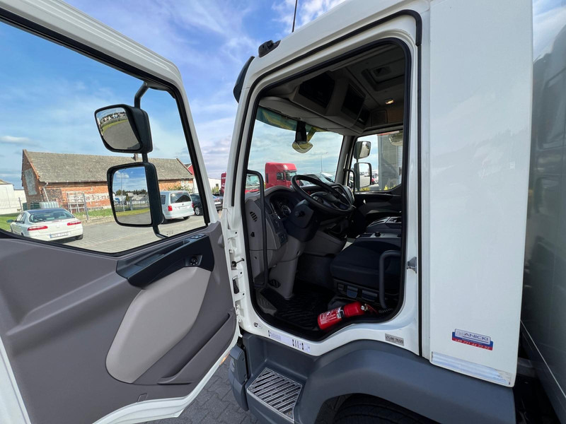 Kamion sa zatvorenim sandukom DAF LF 210 12.210 CONTAINER+LIFT 1500 kg 1.HAND: slika 13