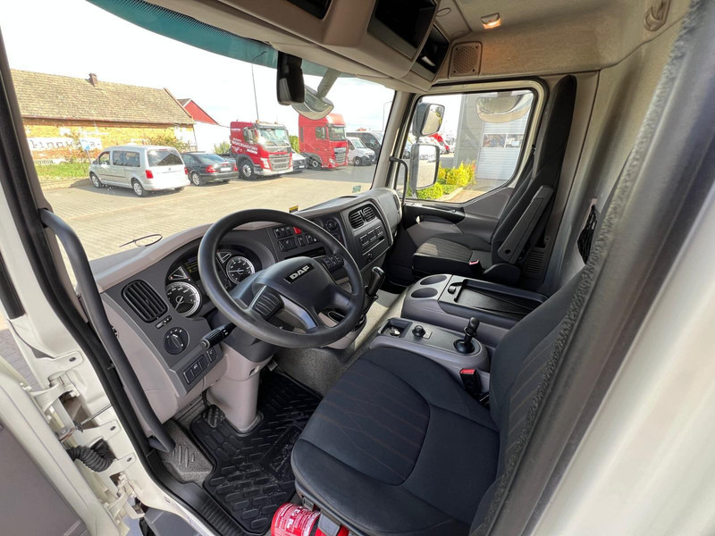 Kamion sa zatvorenim sandukom DAF LF 210 12.210 CONTAINER+LIFT 1500 kg 1.HAND: slika 15