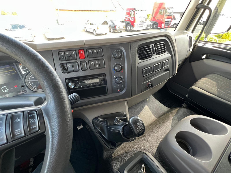 Kamion sa zatvorenim sandukom DAF LF 210 12.210 CONTAINER+LIFT 1500 kg 1.HAND: slika 20