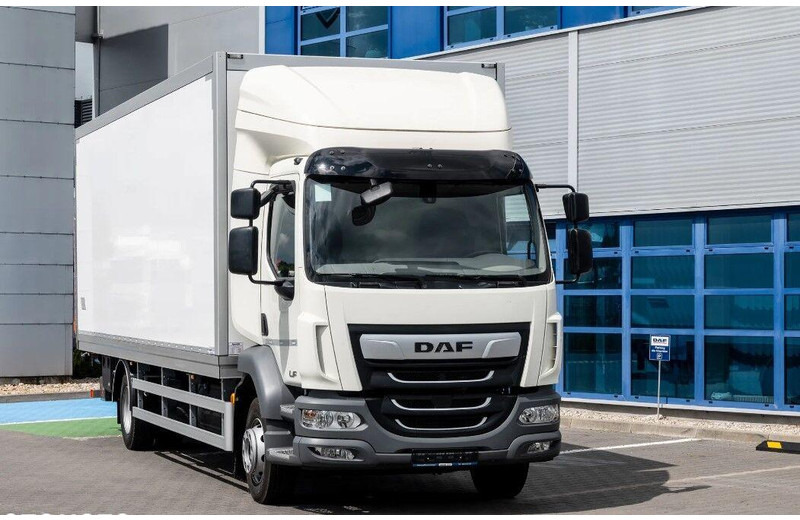 DAF LF 260 Koffer + Tail Lift - Kamion sa zatvorenim sandukom: slika 2 DAF LF 260 Koffer + Tail Lift - Kamion sa zatvorenim sandukom: slika 2