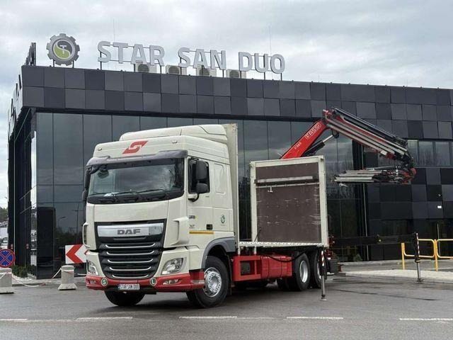 DAF XF 440 6x2 Fassi F365 FLY JIBCranePallet Grippe - Kamion sa tovarnim sandukom, Kamion sa dizalicom: slika 1 DAF XF 440 6x2 Fassi F365 FLY JIBCranePallet Grippe - Kamion sa tovarnim sandukom, Kamion sa dizalicom: slika 1
