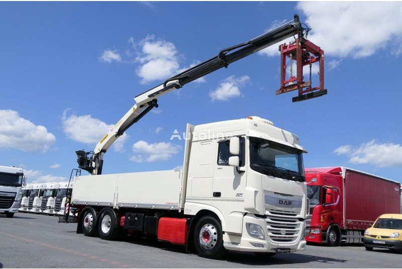 DAF XF 460 - Kamion sa tovarnim sandukom, Kamion sa dizalicom: slika 2 DAF XF 460 - Kamion sa tovarnim sandukom, Kamion sa dizalicom: slika 2