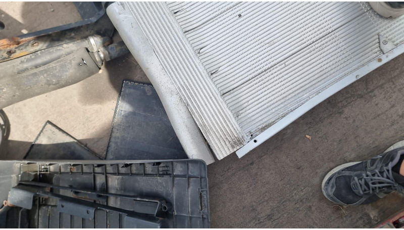 Dhollandia DHLM41 Full Taillift - 750 Kg - Hidraulična dizalica za Kamion: slika 4 Dhollandia DHLM41 Full Taillift - 750 Kg - Hidraulična dizalica za Kamion: slika 4