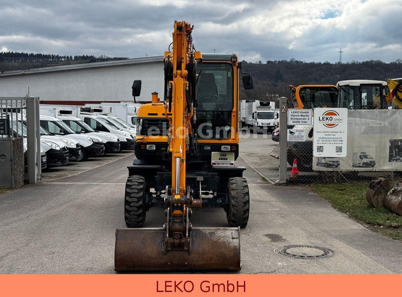 Hyundai Robex 55W-9A Mit Drei Löffeln - Bager točkaš: slika 2 Hyundai Robex 55W-9A Mit Drei Löffeln - Bager točkaš: slika 2