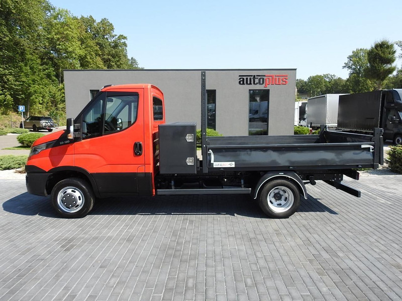 Lizing Iveco DAILY 35C13 WYWROTKA TEMPOMAT KLIMATYZACJA BLIŹNIACZE KOŁA 130K Iveco DAILY 35C13 WYWROTKA TEMPOMAT KLIMATYZACJA BLIŹNIACZE KOŁA 130K: slika 7 Lizing Iveco DAILY 35C13 WYWROTKA TEMPOMAT KLIMATYZACJA BLIŹNIACZE KOŁA 130K Iveco DAILY 35C13 WYWROTKA TEMPOMAT KLIMATYZACJA BLIŹNIACZE KOŁA 130K: slika 7