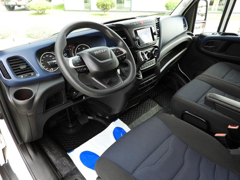 Iveco DAILY 35C16 KONTENER WINDA 8 PALET TEMPOMAT AUTOMAT HI-MATIC BLI - Dostavno vozilo sa zatvorenim sandukom: slika 2 Iveco DAILY 35C16 KONTENER WINDA 8 PALET TEMPOMAT AUTOMAT HI-MATIC BLI - Dostavno vozilo sa zatvorenim sandukom: slika 2