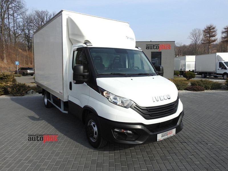 Iveco DAILY 35C16 KONTENER WINDA 8 PALET TEMPOMAT BLIŹNIACZE KOŁA KLIM - Dostavno vozilo sa zatvorenim sandukom: slika 1 Iveco DAILY 35C16 KONTENER WINDA 8 PALET TEMPOMAT BLIŹNIACZE KOŁA KLIM - Dostavno vozilo sa zatvorenim sandukom: slika 1