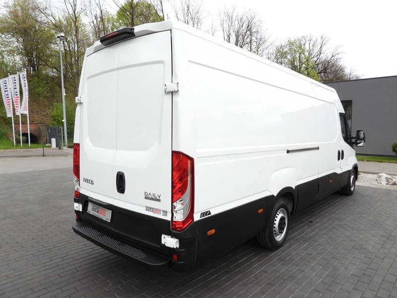 Dostavno vozilo hladnjača Iveco DAILY 35S14 FURGON CHŁODNIA  0*C ZASILANIE 230V TEMPOMAT AUTOMAT: slika 14 Dostavno vozilo hladnjača Iveco DAILY 35S14 FURGON CHŁODNIA  0*C ZASILANIE 230V TEMPOMAT AUTOMAT: slika 14