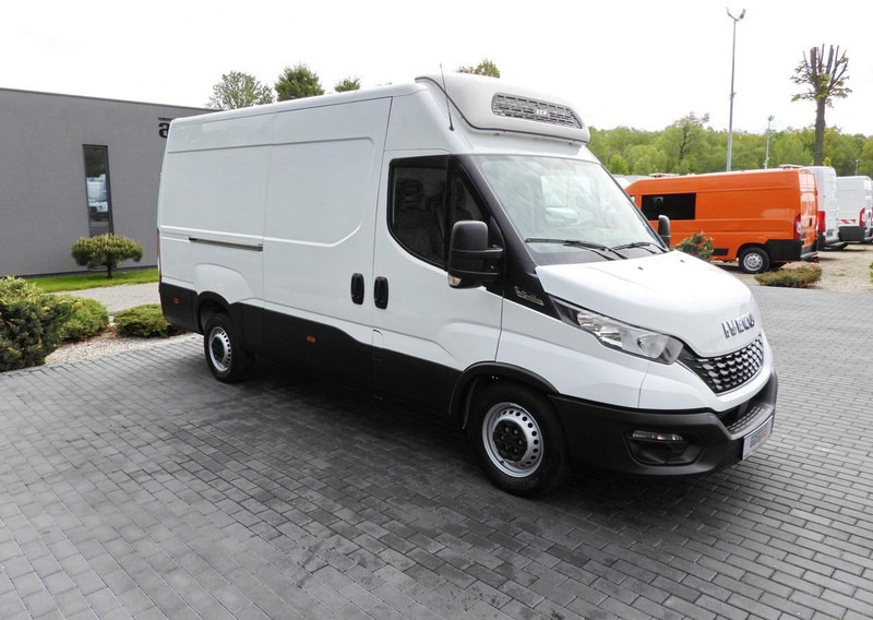 Iveco DAILY 35S14 FURGON CHŁODNIA -10*C ZASILANIE 230V TEMPOMAT AUTOMA - Dostavno vozilo hladnjača: slika 4 Iveco DAILY 35S14 FURGON CHŁODNIA -10*C ZASILANIE 230V TEMPOMAT AUTOMA - Dostavno vozilo hladnjača: slika 4