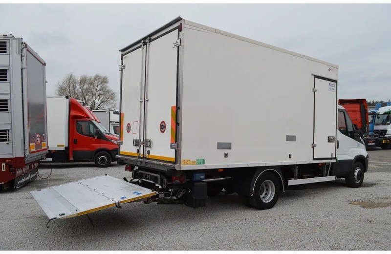 Iveco DAILY 60C15 60-150 TWO-CHAMBER REFRIGERATOR CONTAINER ISOTHERM F - Hladnjača: slika 5 Iveco DAILY 60C15 60-150 TWO-CHAMBER REFRIGERATOR CONTAINER ISOTHERM F - Hladnjača: slika 5