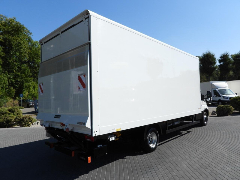 Iveco DAILY 72C18 WINDA 14 PALET TEMPOMAT PNEUMATYKA AUTOMAT HI-MATIC - Kamion sa zatvorenim sandukom: slika 3 Iveco DAILY 72C18 WINDA 14 PALET TEMPOMAT PNEUMATYKA AUTOMAT HI-MATIC - Kamion sa zatvorenim sandukom: slika 3