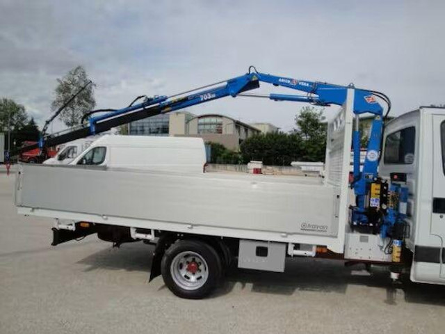 Iveco Daily 35C11 - flatbed+crane - Kamion sa tovarnim sandukom, Kamion sa dizalicom: slika 4 Iveco Daily 35C11 - flatbed+crane - Kamion sa tovarnim sandukom, Kamion sa dizalicom: slika 4