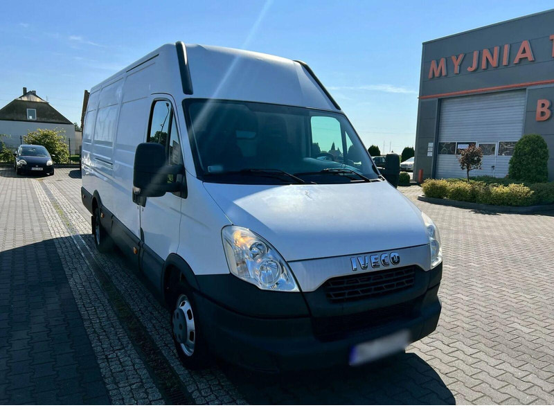 Iveco Daily 35C13 Blaszak L4H3 Long Maxi Max SALON PL - Dostavno vozilo sa zatvorenim sandukom: slika 5 Iveco Daily 35C13 Blaszak L4H3 Long Maxi Max SALON PL - Dostavno vozilo sa zatvorenim sandukom: slika 5