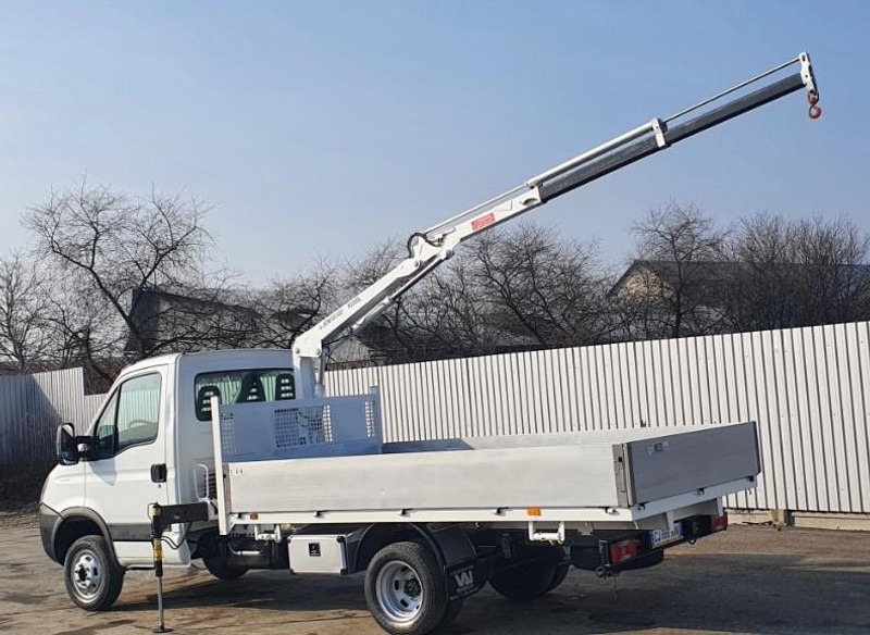 Iveco Daily 35C13 Bonfiglioli P 2300 - Pritsche 4,3 m - Dostavno vozilo s ravnom platformom: slika 3 Iveco Daily 35C13 Bonfiglioli P 2300 - Pritsche 4,3 m - Dostavno vozilo s ravnom platformom: slika 3