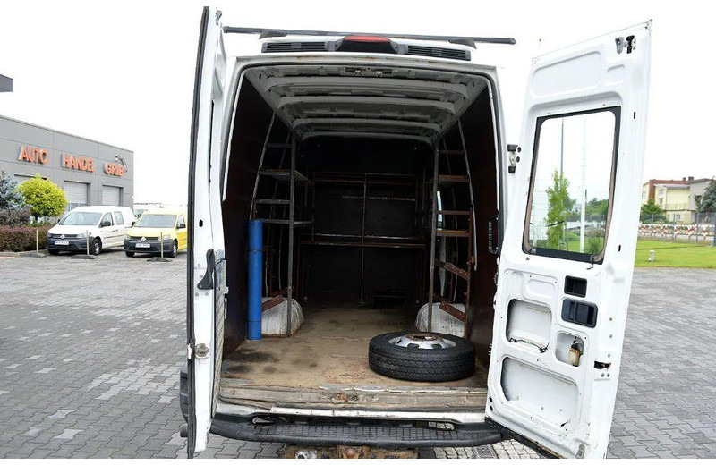 Iveco Daily 35C15 Blaszak L4H2 Brygadówka 6-seater Doka Dubel Cabin - Minibus, Putnički kombi: slika 5 Iveco Daily 35C15 Blaszak L4H2 Brygadówka 6-seater Doka Dubel Cabin - Minibus, Putnički kombi: slika 5