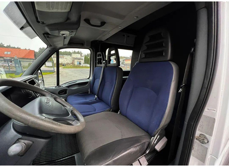 Dostavno vozilo sa zatvorenim sandukom Iveco Daily 35C15 Furgon L4H2 Brygadówka 6-seater Doka Dubel Cabin: slika 8
