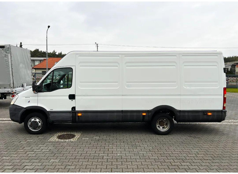 Iveco Daily 35C15 Furgon L4H2 Brygadówka 6-seater Doka Dubel Cabin - Dostavno vozilo sa zatvorenim sandukom: slika 3 Iveco Daily 35C15 Furgon L4H2 Brygadówka 6-seater Doka Dubel Cabin - Dostavno vozilo sa zatvorenim sandukom: slika 3