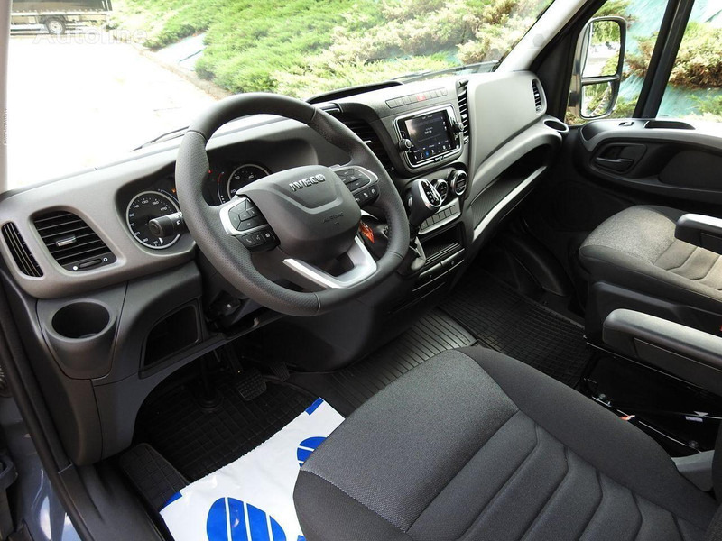 Iveco Daily 35S18 Curtain side - Dostavno vozilo sa ceradom: slika 4 Iveco Daily 35S18 Curtain side - Dostavno vozilo sa ceradom: slika 4