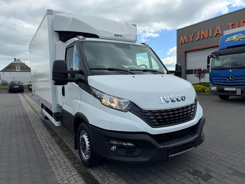 Iveco Daily 35S18 Kontener 4,5m Drzwi Tył Lift - Dostavno vozilo hladnjača: slika 5 Iveco Daily 35S18 Kontener 4,5m Drzwi Tył Lift - Dostavno vozilo hladnjača: slika 5
