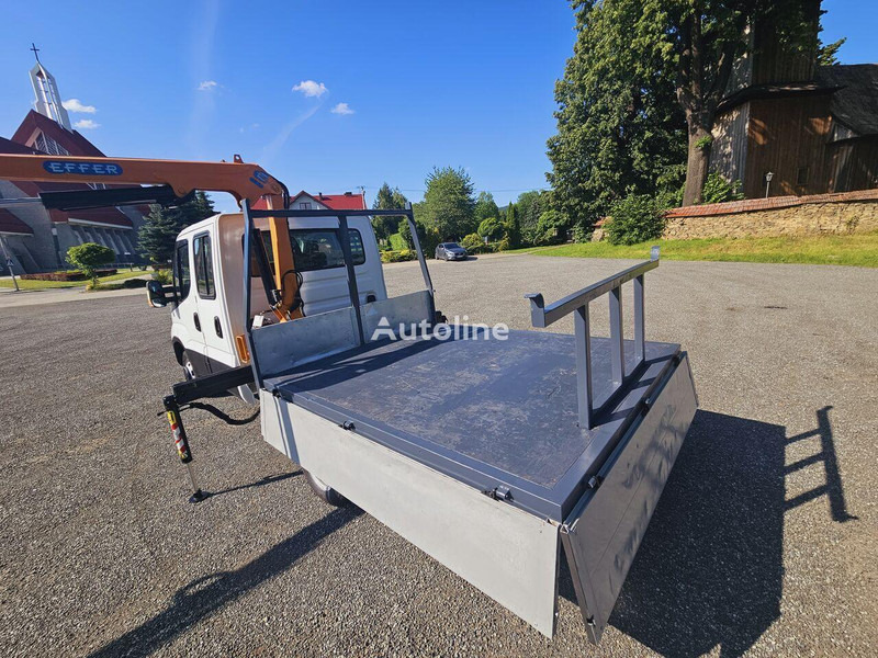 Iveco Daily 35c-15 Doka flatbed + crane Effer - Dostavno vozilo s ravnom platformom, Dostavno vozilo sa duplom kabinom: slika 3 Iveco Daily 35c-15 Doka flatbed + crane Effer - Dostavno vozilo s ravnom platformom, Dostavno vozilo sa duplom kabinom: slika 3