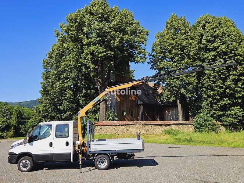 Iveco Daily 35c-15 Doka flatbed + crane Effer - Dostavno vozilo s ravnom platformom, Dostavno vozilo sa duplom kabinom: slika 2 Iveco Daily 35c-15 Doka flatbed + crane Effer - Dostavno vozilo s ravnom platformom, Dostavno vozilo sa duplom kabinom: slika 2