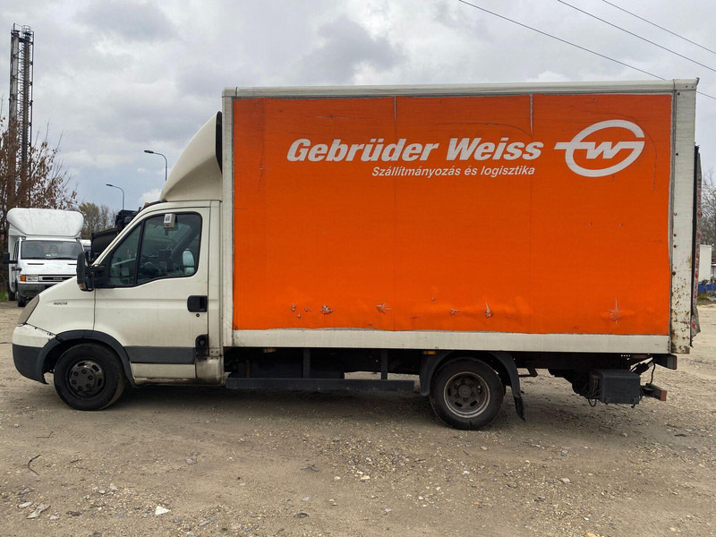 Iveco Daily 40 C 15 - Koffer + DHollandia LBW - Dostavno vozilo sa zatvorenim sandukom: slika 5 Iveco Daily 40 C 15 - Koffer + DHollandia LBW - Dostavno vozilo sa zatvorenim sandukom: slika 5