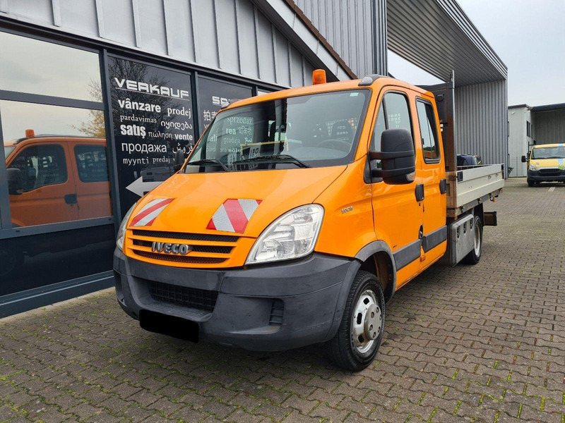 Iveco Daily 50C15 Doka Flatbed + Crane Hummel GSK 500 - Kamion sa tovarnim sandukom, Kamion sa dizalicom: slika 1 Iveco Daily 50C15 Doka Flatbed + Crane Hummel GSK 500 - Kamion sa tovarnim sandukom, Kamion sa dizalicom: slika 1
