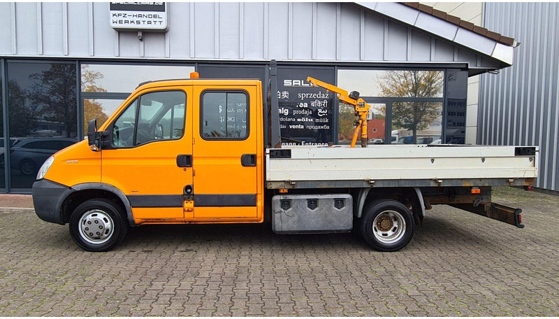 Iveco Daily 50C15 Doka Flatbed + Crane Hummel GSK 500 - Kamion sa tovarnim sandukom, Kamion sa dizalicom: slika 2 Iveco Daily 50C15 Doka Flatbed + Crane Hummel GSK 500 - Kamion sa tovarnim sandukom, Kamion sa dizalicom: slika 2