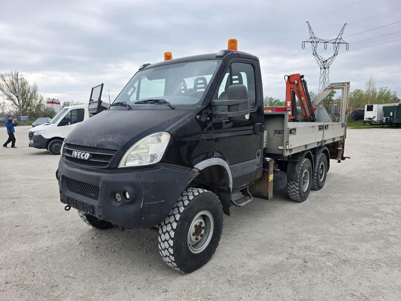 Iveco Daily 55 S 18 4x4 + Veldhuizen Palfinger PK3300 Clixtar - Dostavno vozilo s ravnom platformom: slika 1 Iveco Daily 55 S 18 4x4 + Veldhuizen Palfinger PK3300 Clixtar - Dostavno vozilo s ravnom platformom: slika 1