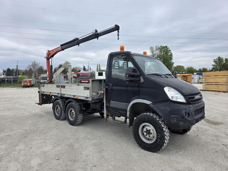 Iveco Daily 55 S 18 4x4 + Veldhuizen Palfinger PK3300 Clixtar - Dostavno vozilo s ravnom platformom: slika 4 Iveco Daily 55 S 18 4x4 + Veldhuizen Palfinger PK3300 Clixtar - Dostavno vozilo s ravnom platformom: slika 4