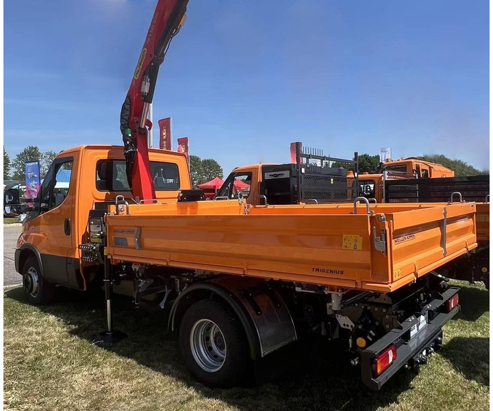 Iveco Daily 70C18H - Flatbed+crane - Kamion sa tovarnim sandukom, Kamion sa dizalicom: slika 2 Iveco Daily 70C18H - Flatbed+crane - Kamion sa tovarnim sandukom, Kamion sa dizalicom: slika 2