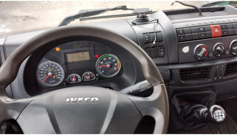 Iveco Eurocargo 120E25 - Kamion sa tovarnim sandukom, Kamion sa dizalicom: slika 4 Iveco Eurocargo 120E25 - Kamion sa tovarnim sandukom, Kamion sa dizalicom: slika 4