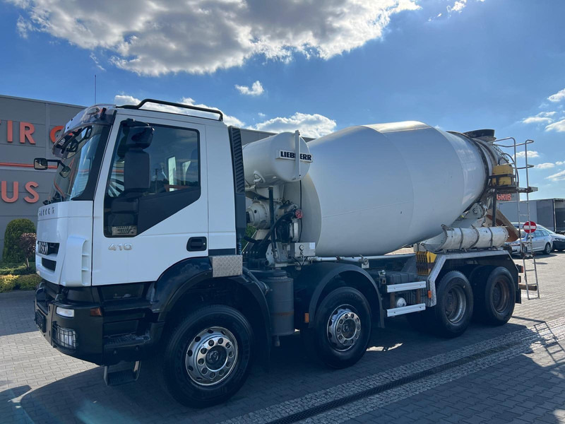 Iveco Trakker 410 CONCRETE MIXER LIEBHERR 904 9m³ - Mikser za beton: slika 2 Iveco Trakker 410 CONCRETE MIXER LIEBHERR 904 9m³ - Mikser za beton: slika 2