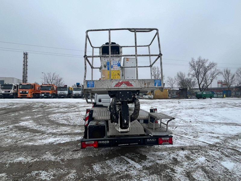 Kamion, Kamion sa dizalicom Iveco Daily 35-120 Oil & Steel Snake 2010 H Plus 20 m - Lifting Baske: slika 13 Kamion, Kamion sa dizalicom Iveco Daily 35-120 Oil & Steel Snake 2010 H Plus 20 m - Lifting Baske: slika 13