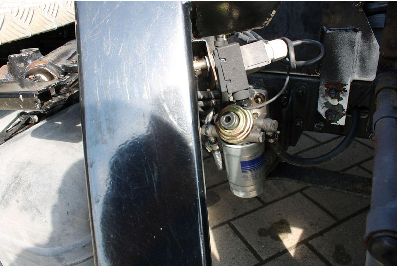 Kamion, Kamion sa dizalicom Nissan Cabstar E 120 Sequani Z20 - 20 meter: slika 7