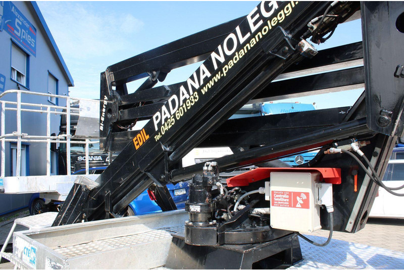 Kamion, Kamion sa dizalicom Nissan Cabstar E 120 Sequani Z20 - 20 meter: slika 8